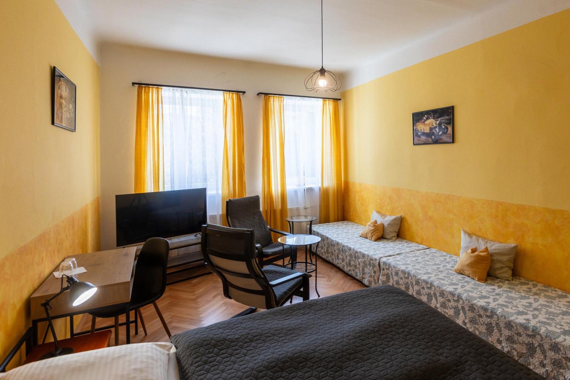 Hotel Atlas Ceske Budejovice Luaran gambar
