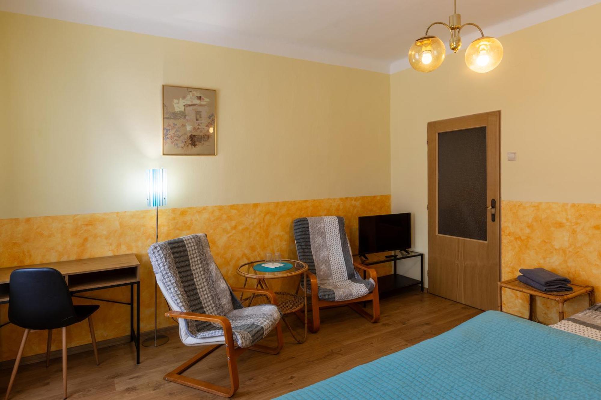 Hotel Atlas Ceske Budejovice Luaran gambar
