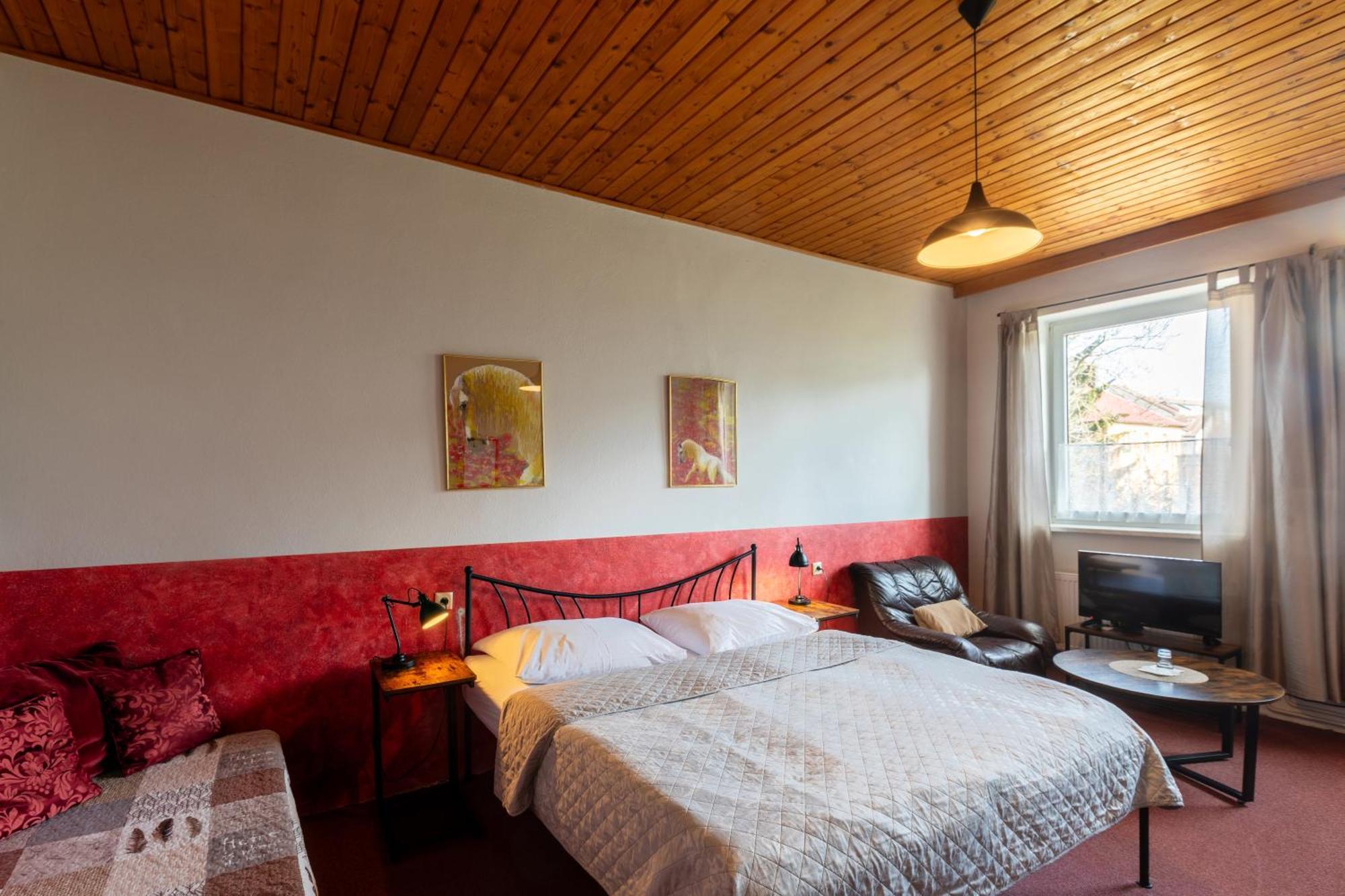 Hotel Atlas Ceske Budejovice Bilik gambar